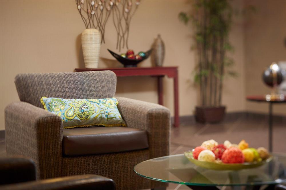 Quality Inn & Suites Estevan Extérieur photo