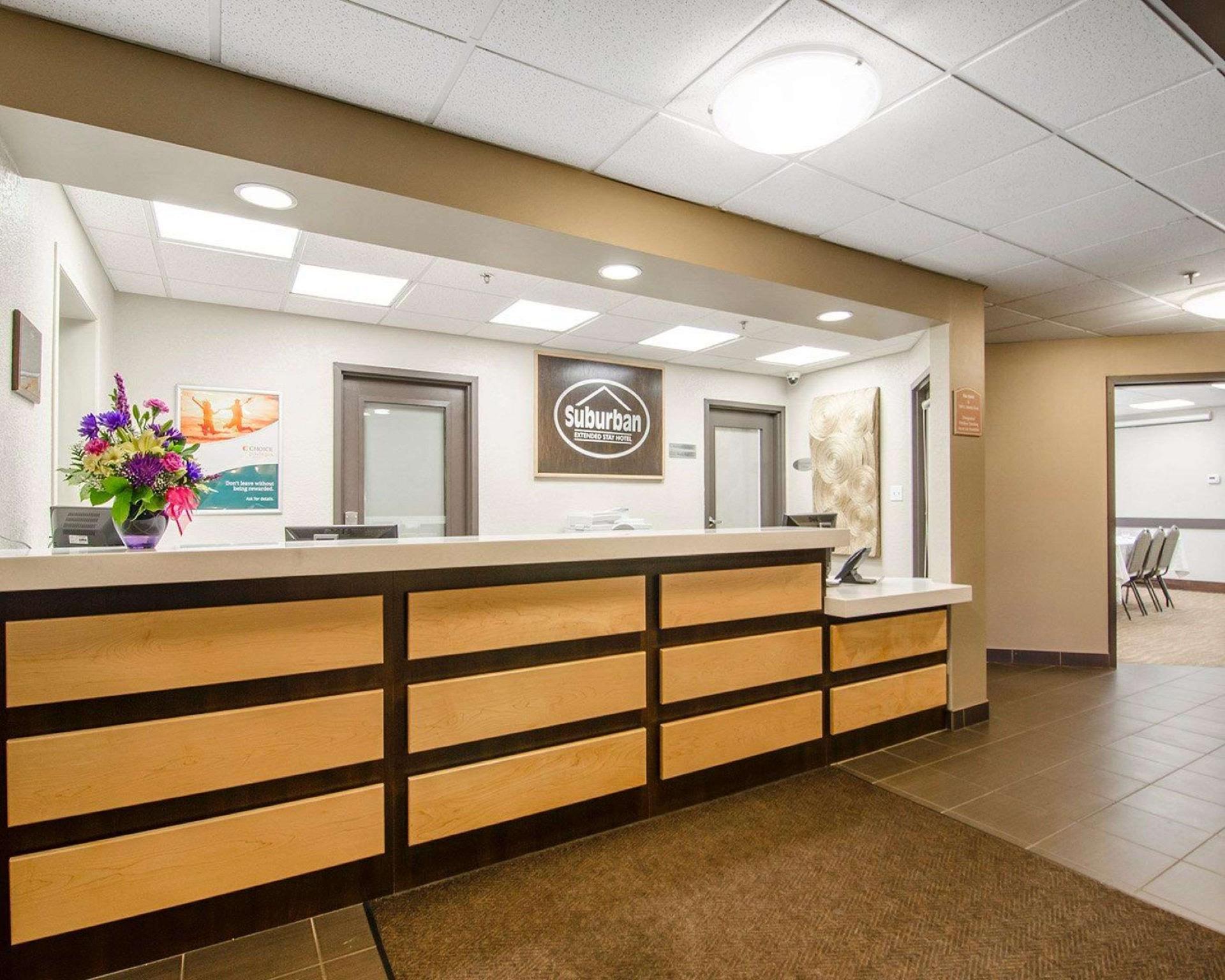 Quality Inn & Suites Estevan Extérieur photo