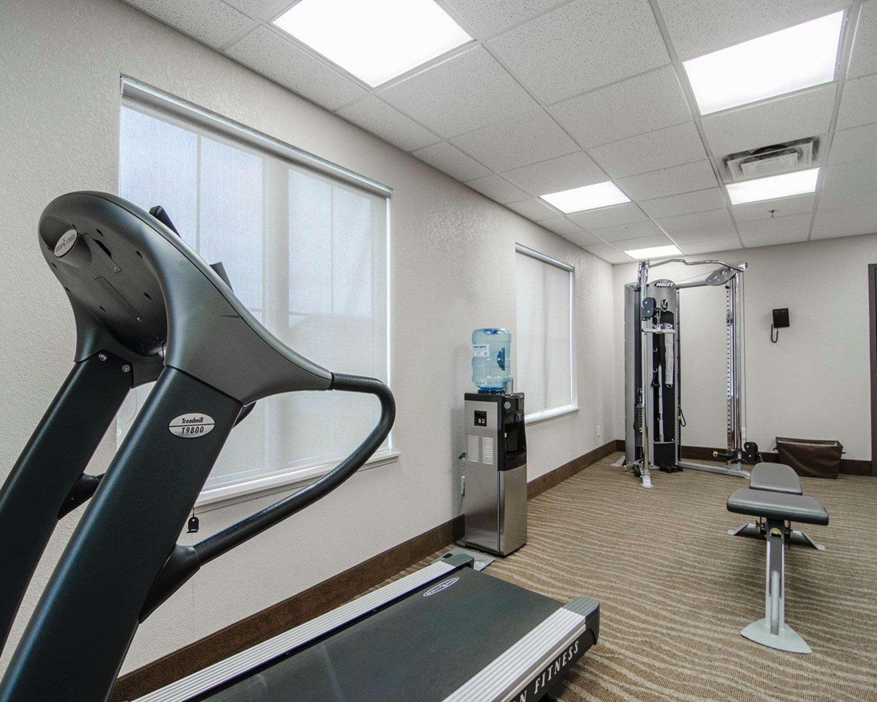 Quality Inn & Suites Estevan Extérieur photo