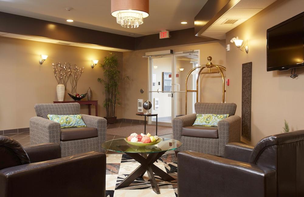 Quality Inn & Suites Estevan Extérieur photo