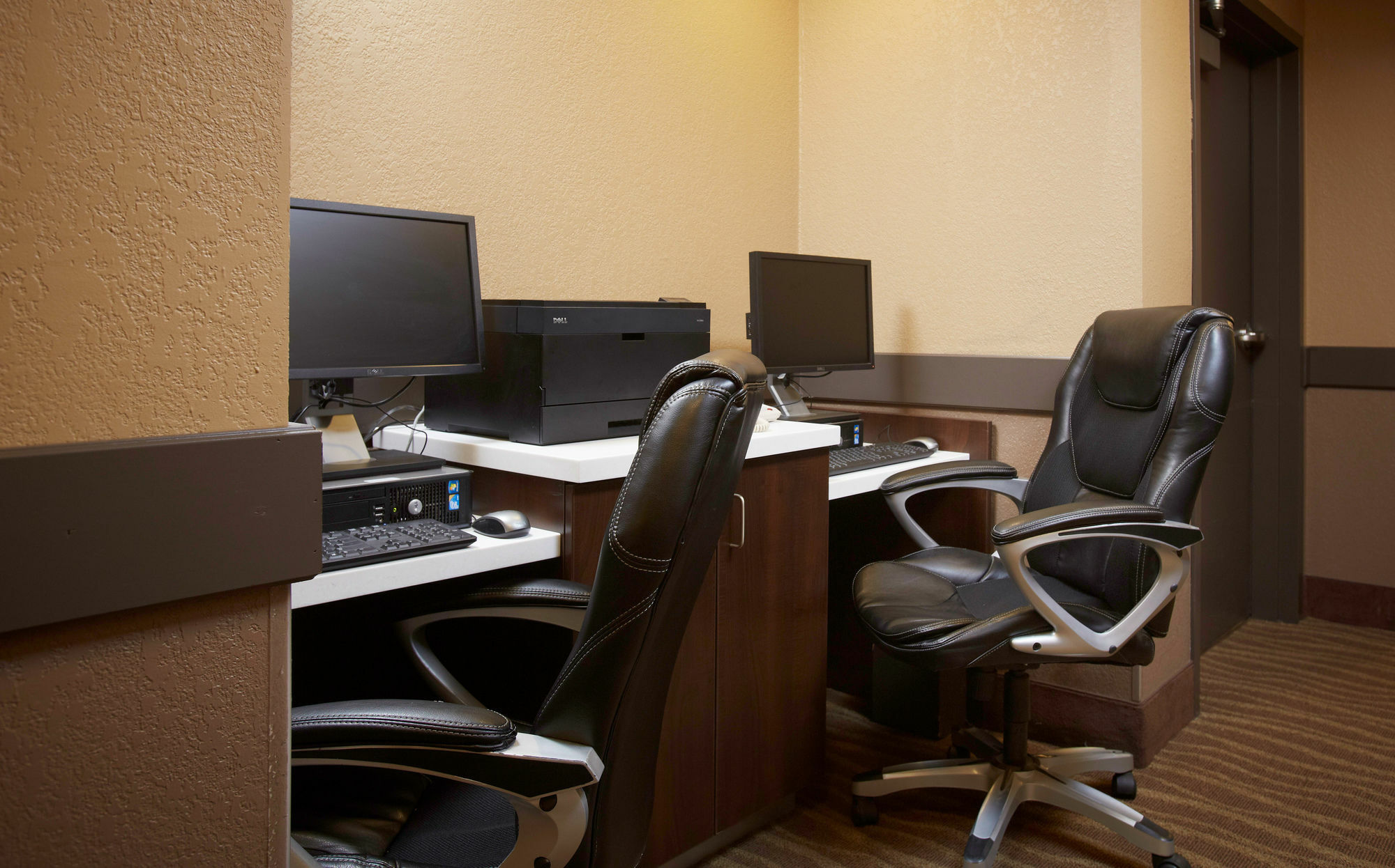 Quality Inn & Suites Estevan Extérieur photo